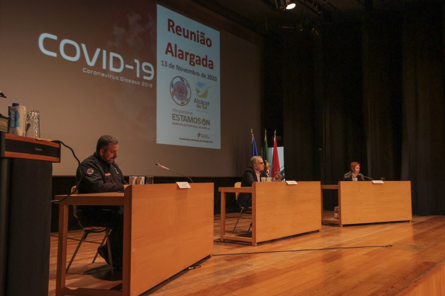 No Auditório Municipal de Alcácer do Sal Reunião juntou entidades do concelho em torno da COVID-19