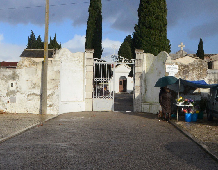 Regulamento Municipal dos Cemitérios do Barreiro Início do Procedimento de Alteração . Contributos dos Munícipes até 6 de abril