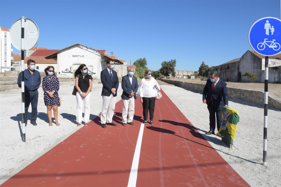Montijo - 35.º aniversário da Cidade Marcado pela inauguração da ciclovia Montijo-Pinhal Novo . construída ao longo do antigo ramal de caminho-de-ferro.