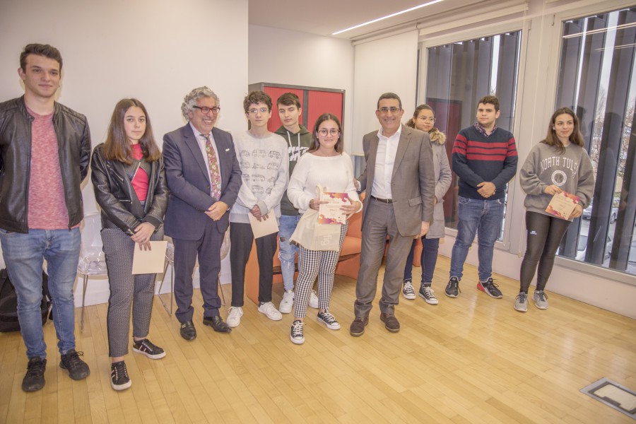 Palmela - Município e famílias celebram sucesso escolar Entrega de bolsas de estudo