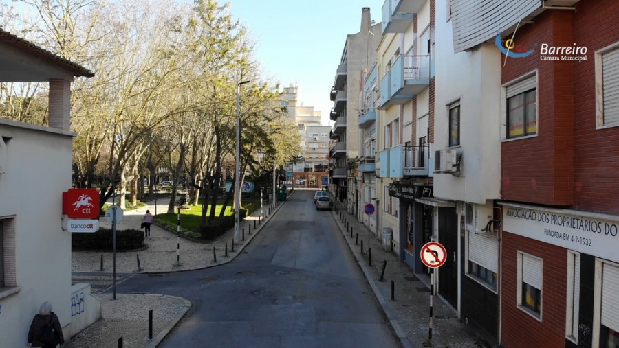 Barreiro - Circulação de trânsito na Avenida Henrique Galvão Requalificação do eixo urbano e obter corredores de ventilação . «Corredor Verde»