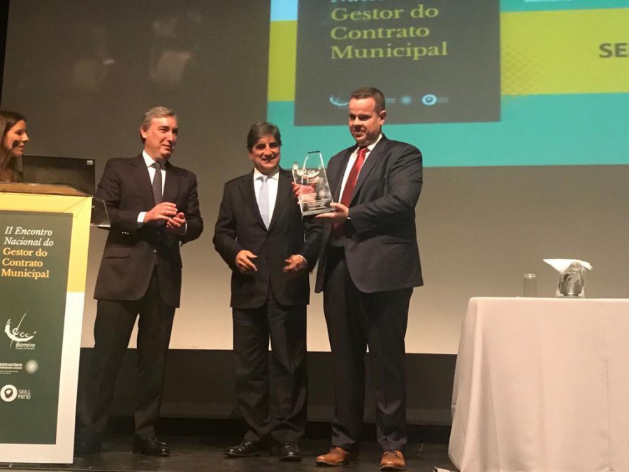 No Encontro Nacional do Gestor do Contrato Municipal BARREIRO RECEBE PRÉMIO DE INOVAÇÃO TECNOLÓGICA