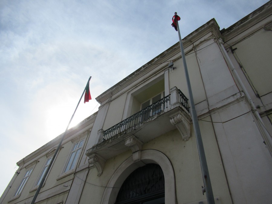Na Sala de Sessões dos Paços do Concelho Reunião Pública da Câmara Municipal do Barreiro . Dia 2 de novembro - 17h30