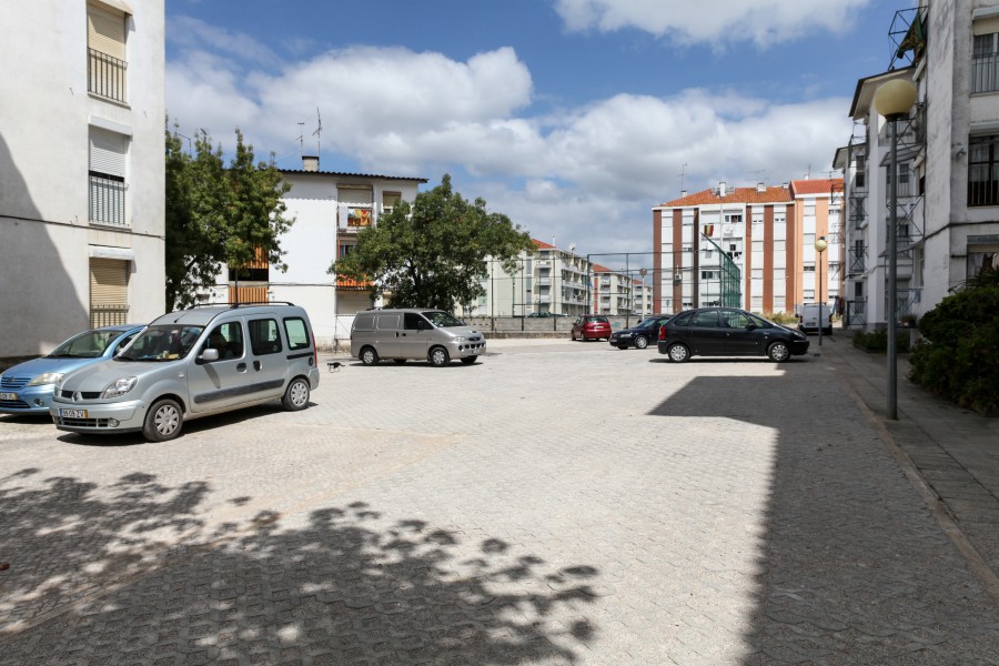 Moita . Requalificação do «Bairro da Caixa» Concluída 1ª fase