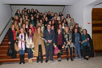 Montijo - Homenagem às mulheres autarcas da Assembleia Municipal e de Assembleias de Freguesia Participação feminina na política contributo para maior pluralidade