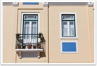 Município do Seixal apoia a reabilitação urbana Modernizar o património de forma a valorizar os núcleos urbanos antigos
