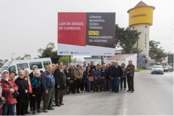 Seixal - Investimento para a construção de equipamentos sociais Protesto para denunciar ausência de programas