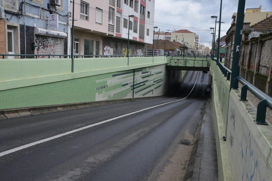 Barreiro - Na madrugada de 30 de junho Lavagem da Rua Miguel Bombarda e Passagem Desnivelada