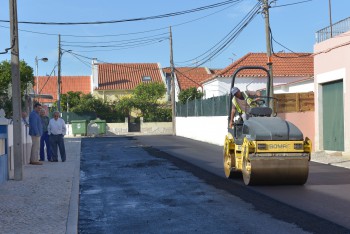 Na zona mais antiga do Bairro do Afonsoeiro - Montijo Investimento de 111 869,71 euros na pavimentação dos arruamentos