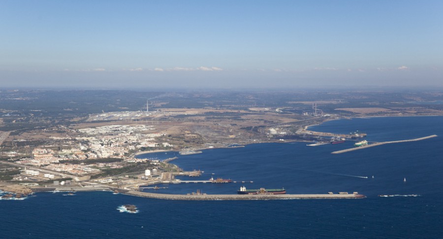 «Sines APOIA» estímulo à recuperação aos atingidos pela pandemia da Covid-19. Município atribui apoios financeiros a comércio e restauração . 1 milhão de euros