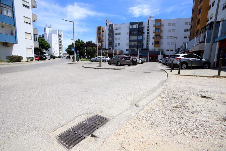 Barreiro - Repavimentações arrancam no Lavradio Praceta José Domingos dos Santos – 05 a 11 de agosto Praceta dos Loios – 07 a 13 de agosto