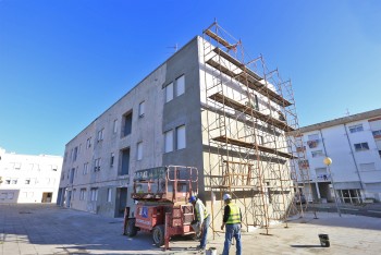 Setúbal - Assegurar melhores condições de conforto para os inquilinos Conservação de edifícios na Quinta de Santo António