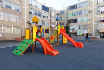 Moita - Parque Infantil «Os Proletas» na Baixa da Banheira Mais um Parque Infantil requalificado