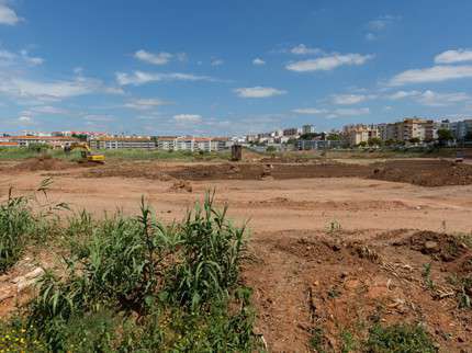 Obras de prevenção de cheias na cidade de Setúbal Prevenção de cheias na Várzea: ministro do Ambiente visita obras