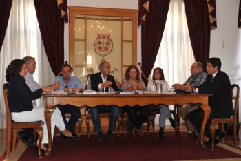 ALCOCHETE CÂMARA VAI RECRUTAR 11 ASSISTENTES OPERACIONAIS