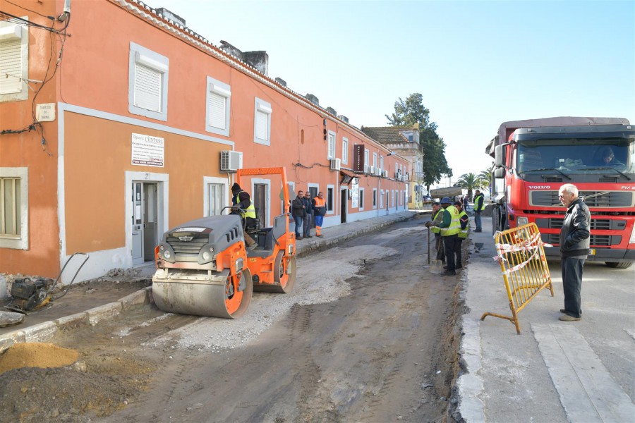 Montijo - Intervenção num valor superior a oito mil euros Câmara melhora Rua Manuel Neves Nunes de Almeida