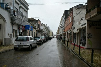 Estacionamento na Rua Vasco da Gama - Barreiro Condicionado devido à colocação de cinco ilhas ecológicas