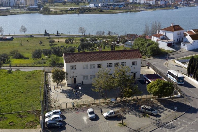 Requalificação e ampliação da Escola Básica de Arrentela Câmara do Seixal aprova abertura do concurso para a obra