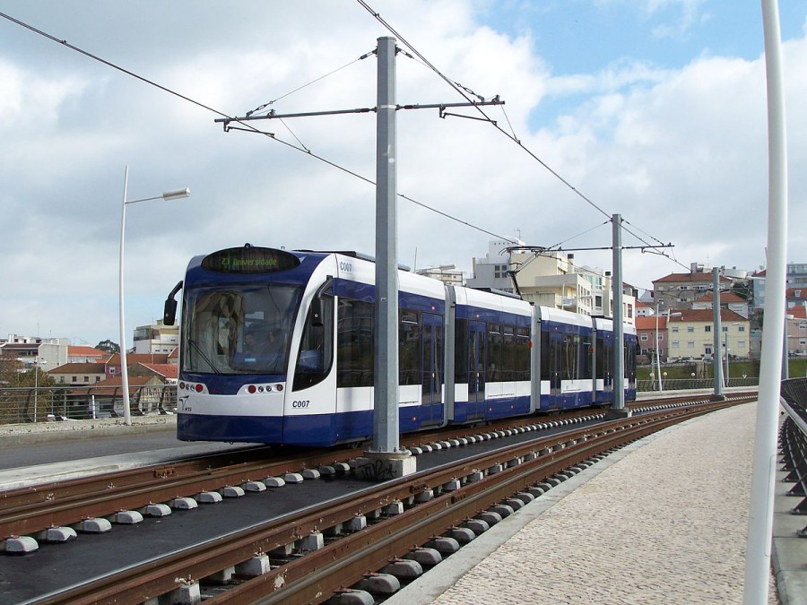 Almada - Metro Sul do Tejo vai chegar à Costa Caparica e à Trafaria Este novo troço visa reduzir a dependência do transporte individual