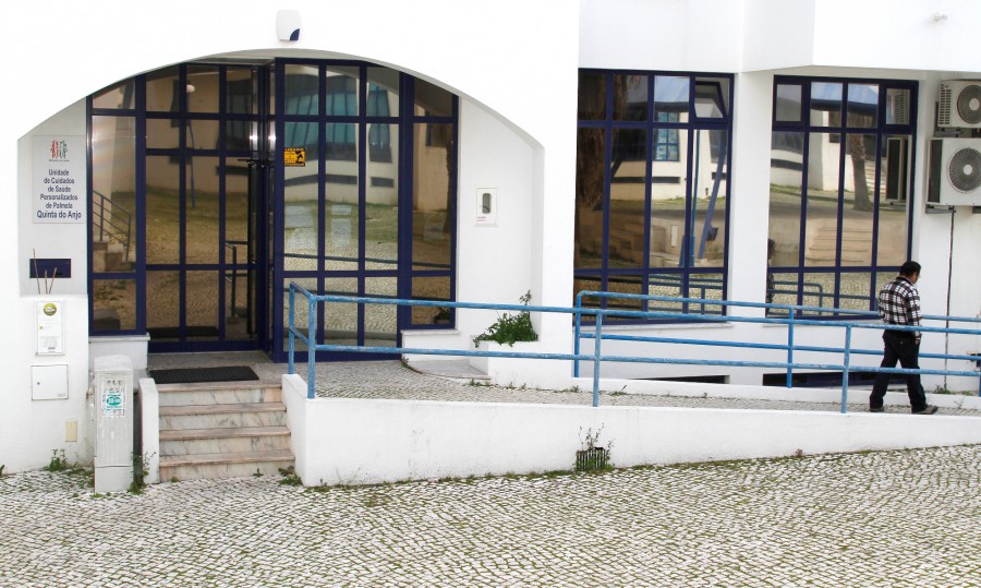 Palmela - Unidade de Saúde Familiar em Quinta do Anjo Câmara Municipal reivindica a rápida construção deste equipamento