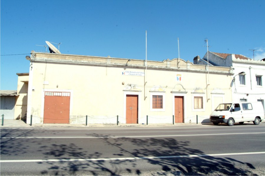 Hoje reunião da Assembleia Municipal em Coina Informação do Presidente da Câmara sobre actividade e situação financeira