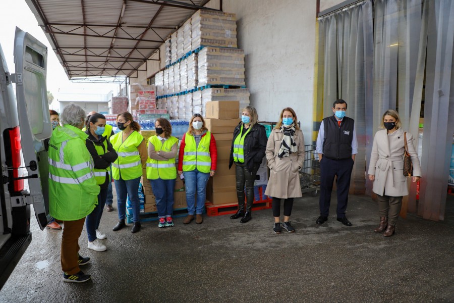 Barreiro – 800 cabazes de Natal com bens alimentares Apoio do municipio a 800 familias carenciadas