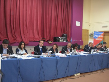 Localização no Barreiro do futuro porto de águas profundas Vereador do Partido Socialista defende «Referendo Local»