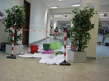 Repartição de Finanças do Barreiro São precisos baldes para reter as águas das chuvas…