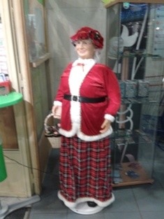 Barreiro O Natal está a chegar...com a «Mãe Natal»