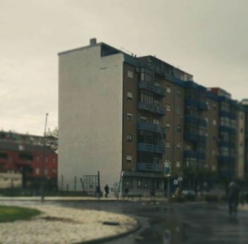 Barreiro - Artista barreirense Ricardo «Tota» Inicia amanhã a sua intervenção na fachada do prédio da Rua Stara Zagora