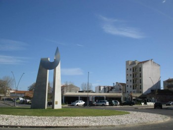 Ligação rodoviária do Largo das Obras ao Forum Barreiro Câmara Municipal já adjudicou a obra