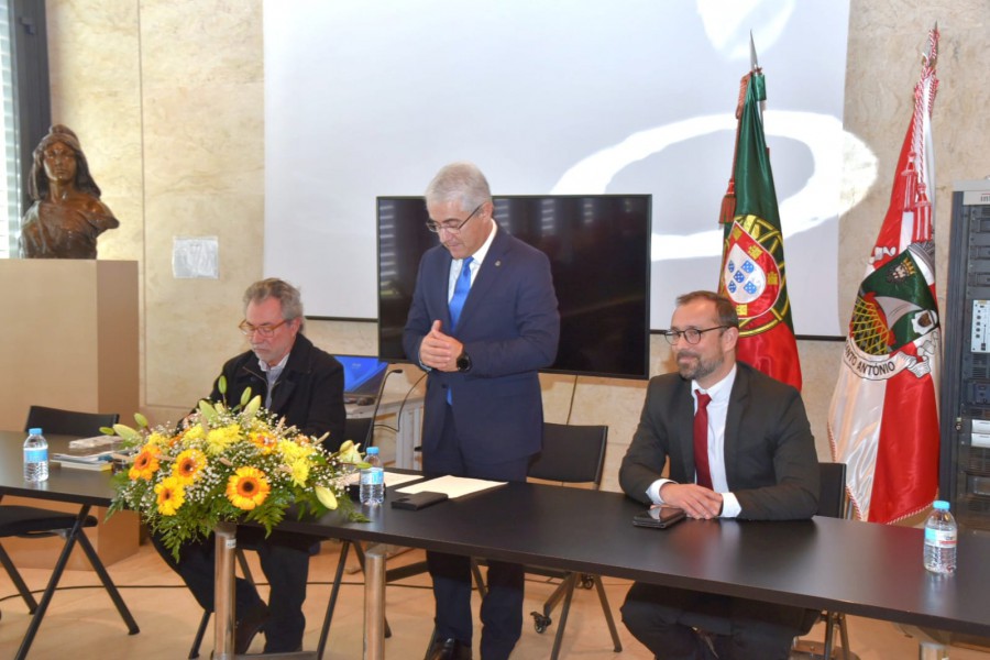 Álvaro Araújo, Presidente da Câmara de Vila Real de Santo António Manuel Cabanas : heróico resistente anti-fascista e defensor dos valores democráticos