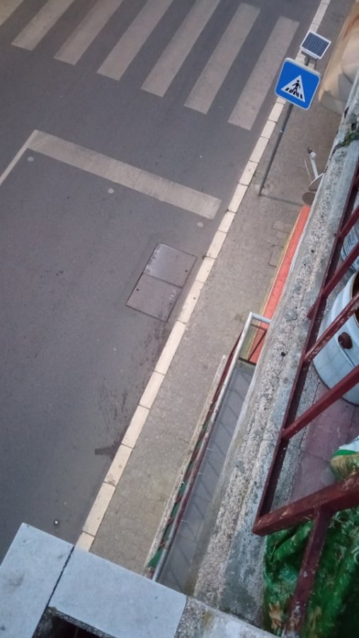 BARREIRO - Na Rua Manuel Pacheco Nobre Tampas na estrada causam ruídos quando por cima passam veículos