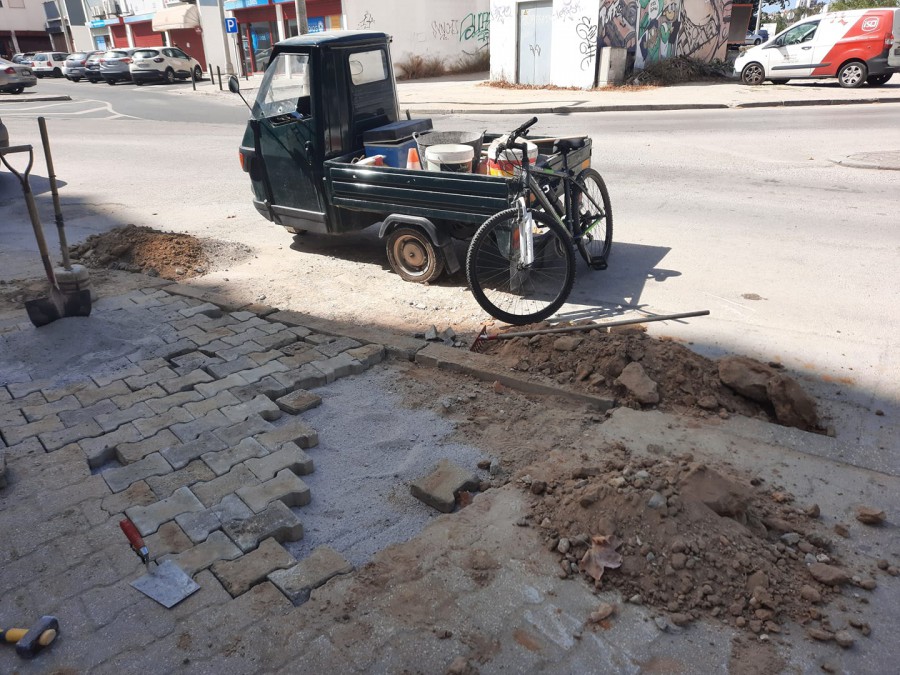 Nota do Dia – Barreiro O buraco de Santa Engrácia já está tapado…