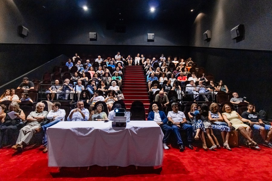 Sala Cheia no Cinema do Forum Barreiro> Para aplaudir e viver a Cerimónia de Entrega de ROSTOS DO ANO 2022