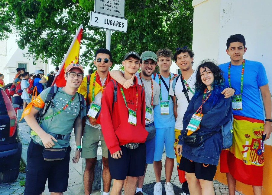 Jornada Mundial da Juventude A bandeira de Espanha nas ruas da Vila da Moita