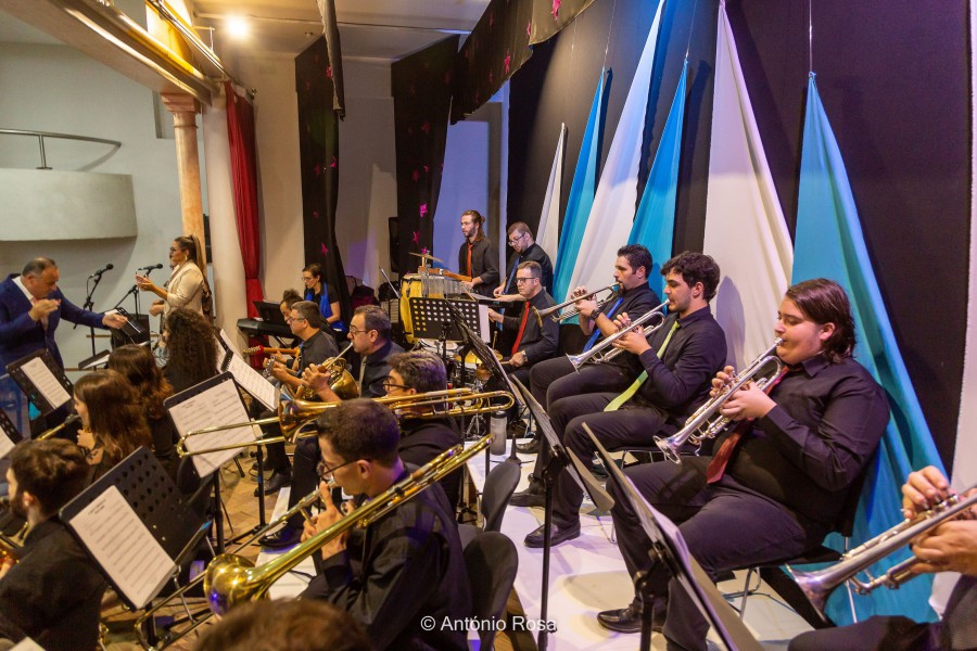 Concerto 5º Aniversário Orquestra Baía Uma sala cheia que aplaudiu e foi participativa
