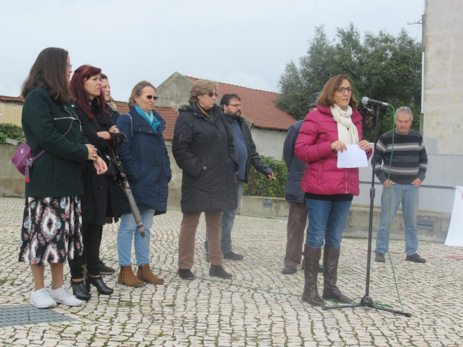Barreiro - Protesto contra encerramento dos CTT no Lavradio «Somos contra que os Serviços dos Correios sejam prestados pela União de Freguesias»