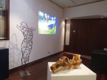 Na Biblioteca Municipal da Baixa da Banheira – Moita Exposição «O Nosso lugar é um mundo» com trabalhos de autores locais.