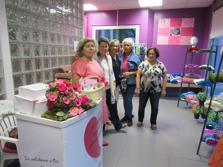 Barreiro – Loja Solidária no Mercado 1º de Maio Artesanato - «tudo produzido pelos nossos associados»