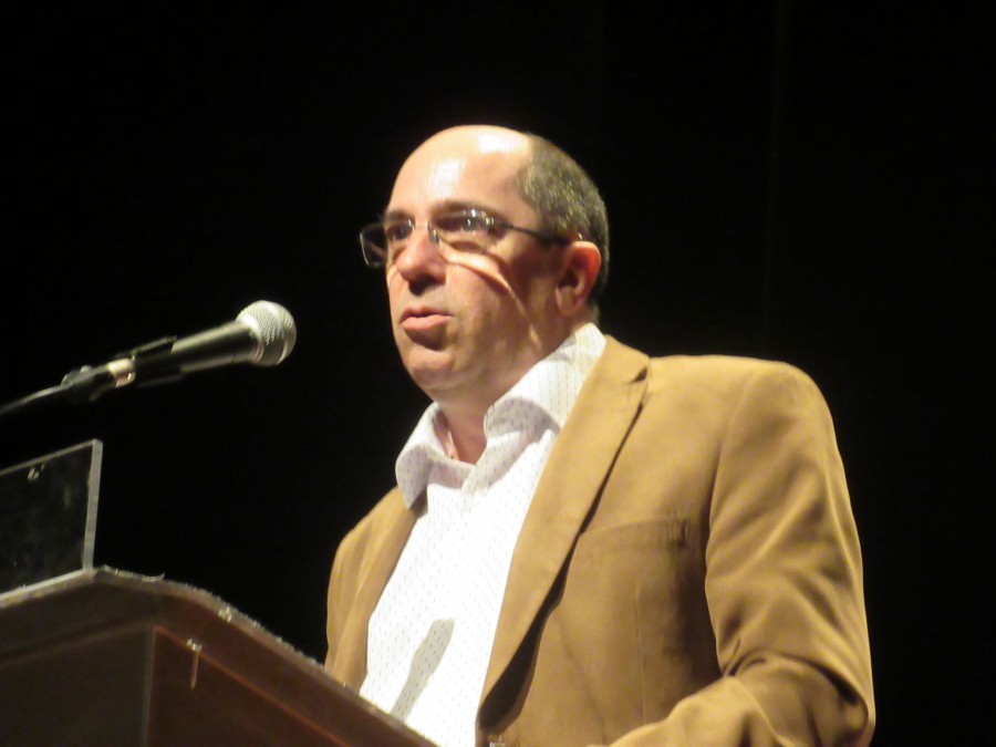 Moita - É preciso saber como a Baixa da Banheira cresceu Os banheirenses «trouxeram a consciência politica da fábrica para as colectividades»