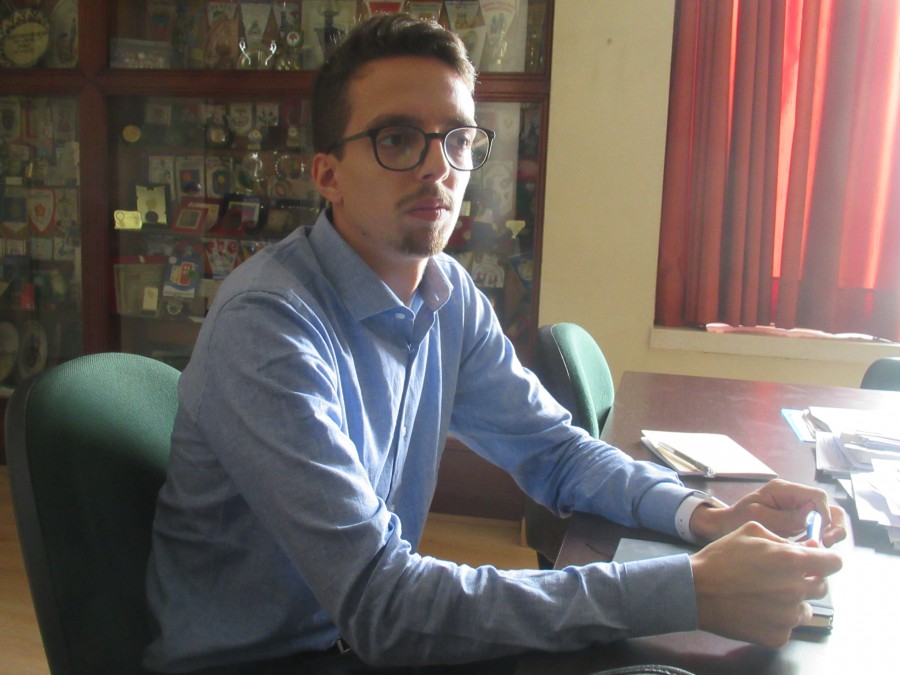 Daniel Santana, aluno do Instituto Politécnico de Setúbal Acompanha o programa «FREGUESIAS+EFICIENTES»
