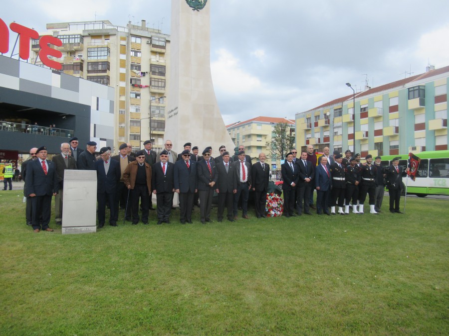 Barreiro - Cerimónia junto ao Monumento do Fuzileiro Assinala 41º aniversário da Associação de Fuzileiros