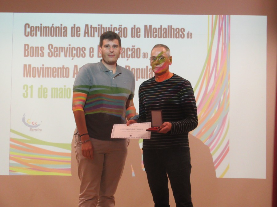 Barreiro - Estátua do Salineiro vai ser colocada na Rotunda da Avenida das Nacionalizações Pedro Miranda da Silva o autor surpreendido com noticia