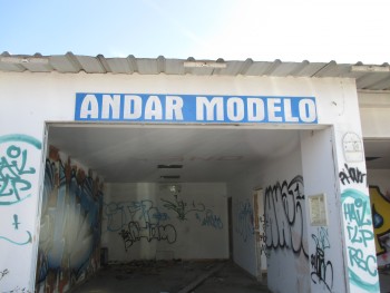 Um «andar modelo» no centro do Barreiro Um «caso de estudo» de habitação com qualidade no centro da cidade
