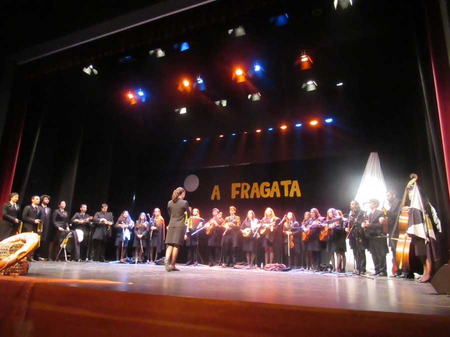 «A Fragata» - VIII Festival de Tunas Mistas no Barreiro Tuna Médica de Lisboa recebeu o prémio «Melhor Tuna»
