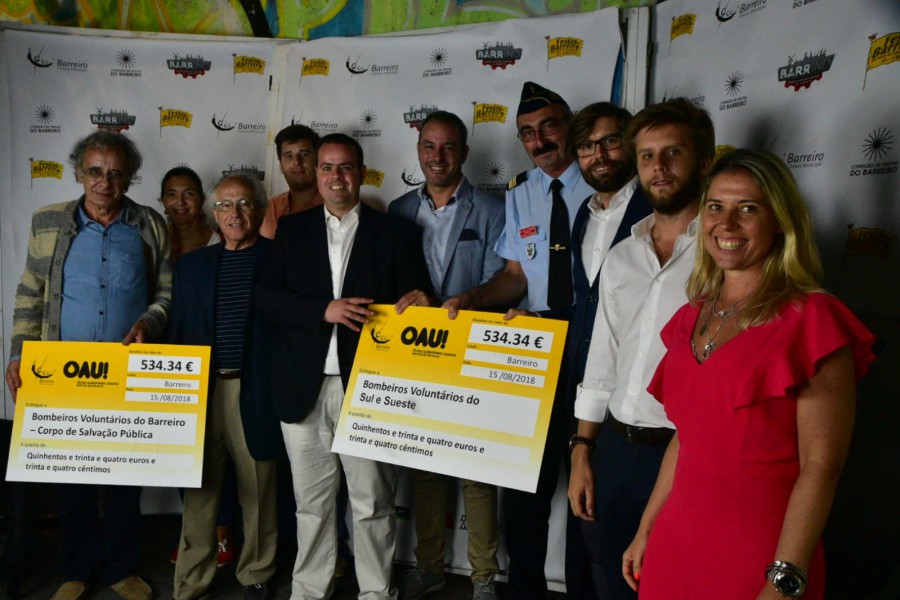 Barreiro - Valor 1.068,68 euros de recolha de 11.658 litros de OAU. Entrega de donativos às duas corporações de bombeiros
