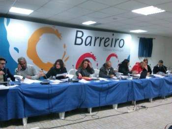 Pista do aeroporto do Montijo estende-se ao Barreiro Rui Lopo em reunião pública refere que autarquia desconhece