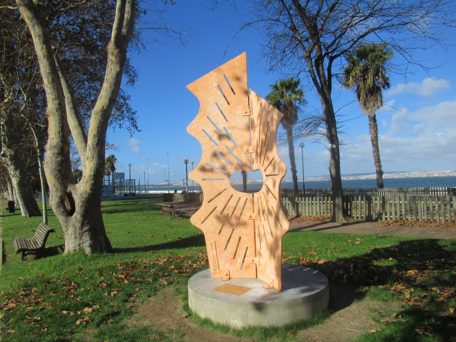 Barreiro - Elemento Escultórico «Esperança» de Camarro Homenagem aos Dadores de Sangue
