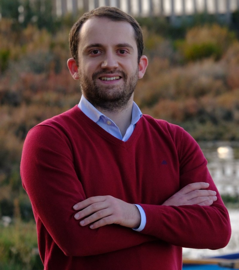 ROSTOS AO VIVO no dia 30 de Abril na SDUB «Os Franceses» Pedro Vasconcelos Almeida líder da Federação de Setúbal da JS um dos convidados